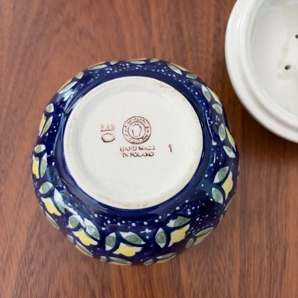 Boleslawiec Polish Pottery Art Apple Baker Dish w Lid Blue Yellow Poland